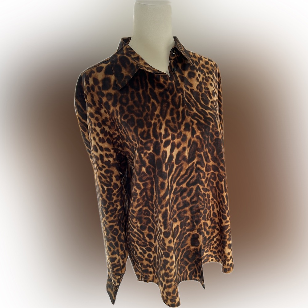 Ralph Lauren Women’s Leopard Print Button-Down Shirt - Picture 3 of 9